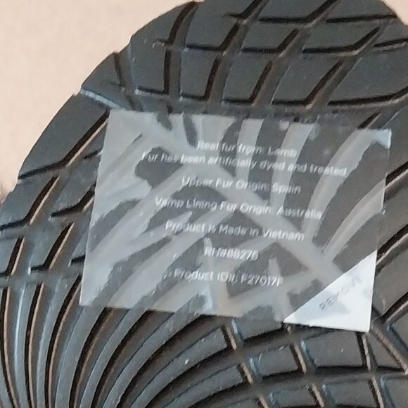 Ugg W Royale 1018875 W/Blk, Treadlight by UGG - Picture 6 of 6